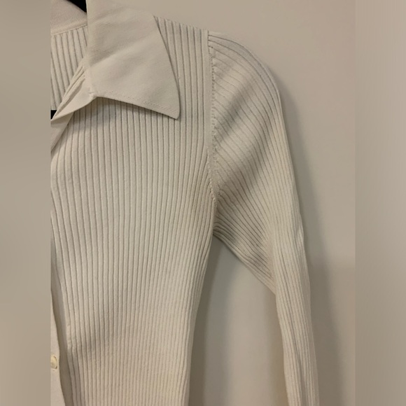 Babaton White Ribbed Button-Up Top - Picture 2 of 5